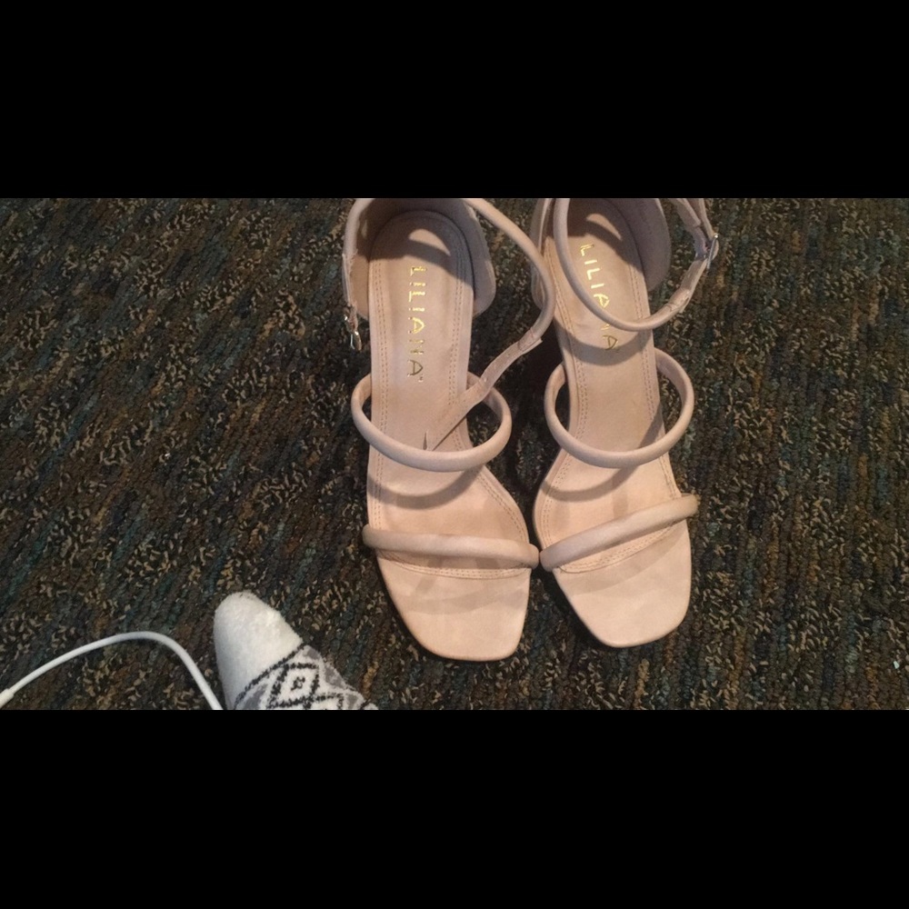 Liliana nude heels